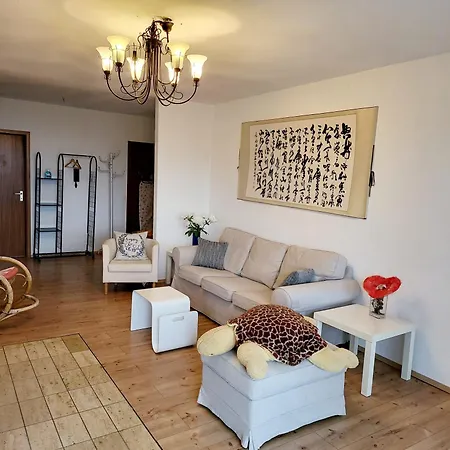2 Mauntain View Apartment *